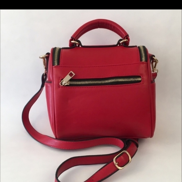 Red Faux Leather Shoulder Bag Cross Body Purse - Picture 3 of 16